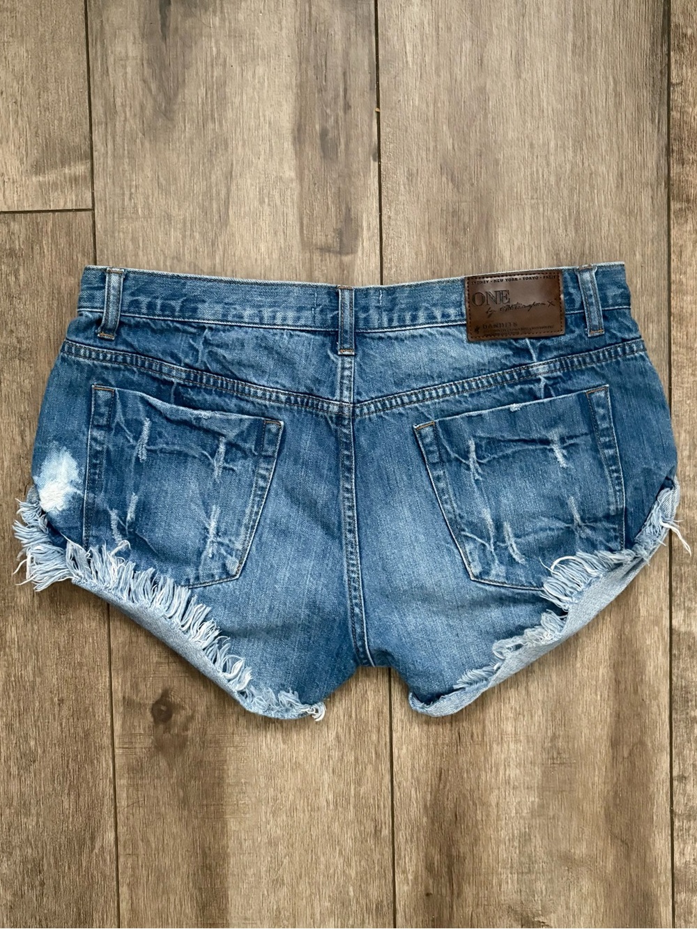 Bandits Shorts 29 - Picture 8 of 11